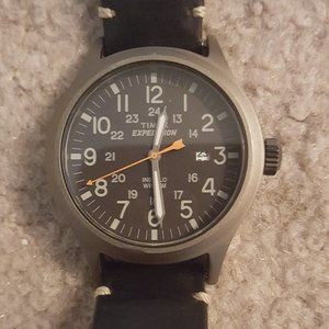 Timex expedition with Indiglo in great condition; black leather band